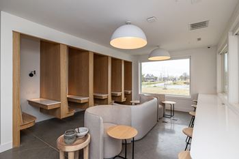 Resident exclusive clubhouse/lounge